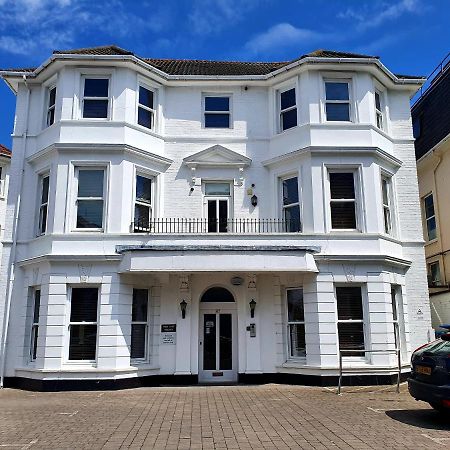 Top Quality Beach Front Apartment Sleep Up To 7 Guests Bournemouth Luaran gambar