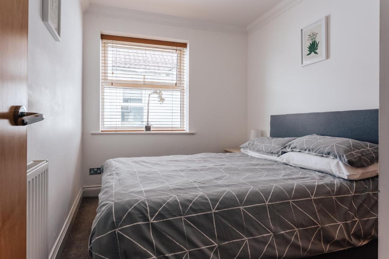 Top Quality Beach Front Apartment Sleep Up To 7 Guests Bournemouth Luaran gambar