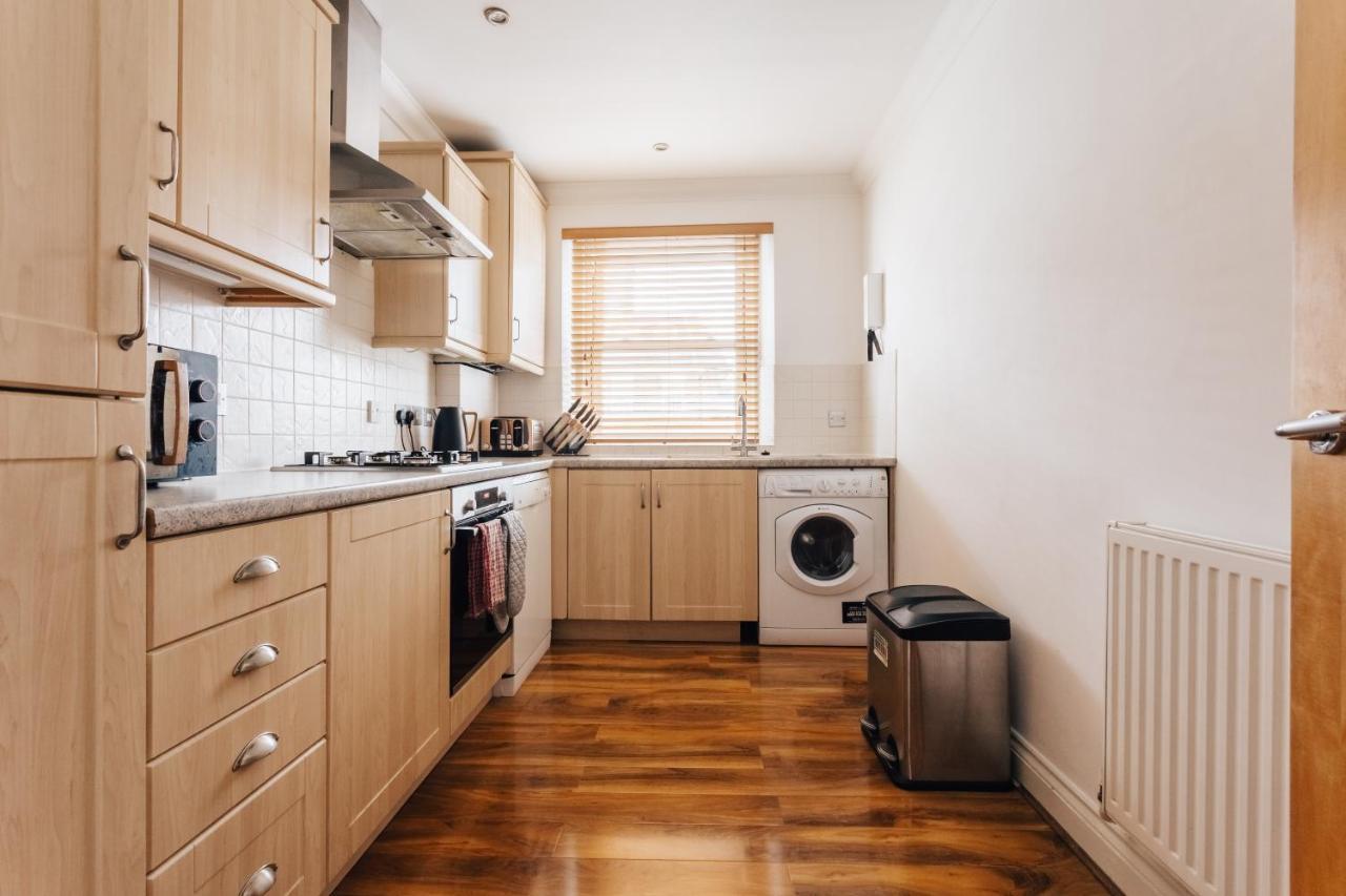 Top Quality Beach Front Apartment Sleep Up To 7 Guests Bournemouth Luaran gambar